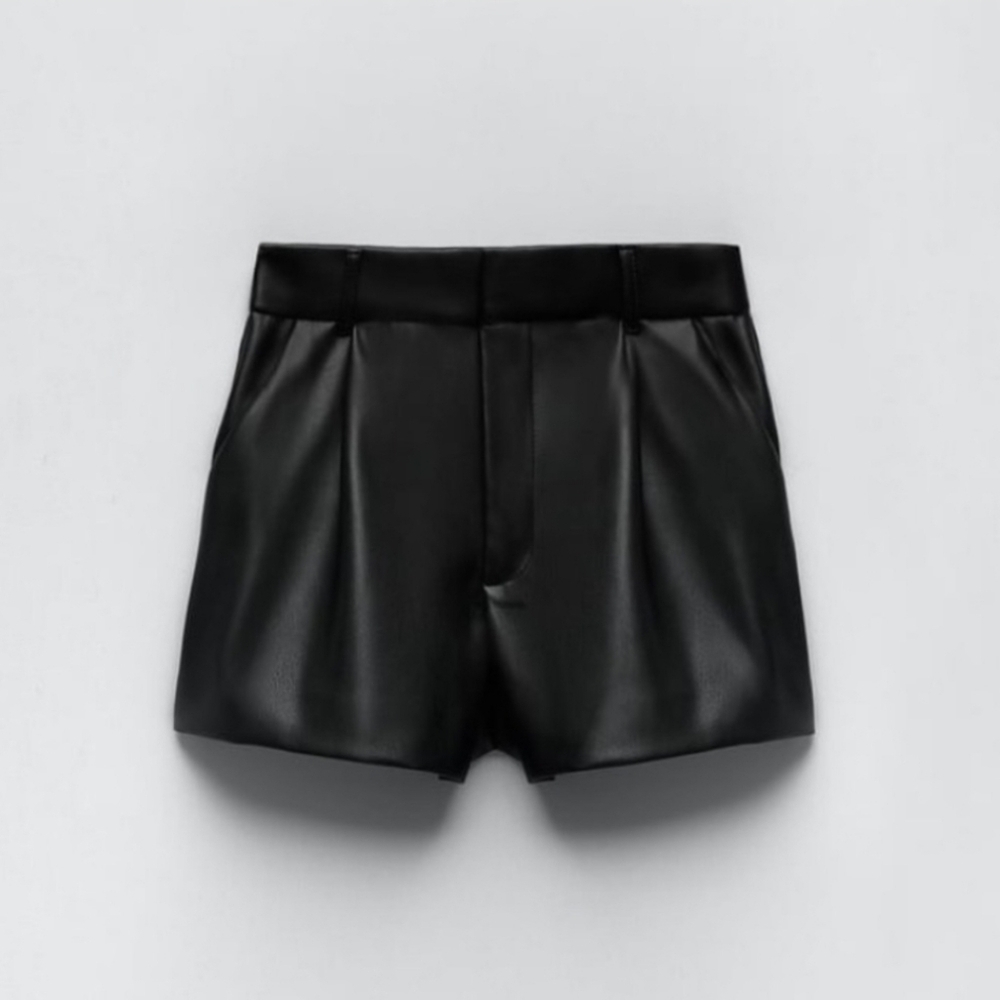 Zara Black Faux Leather Short - Picture 2 of 9